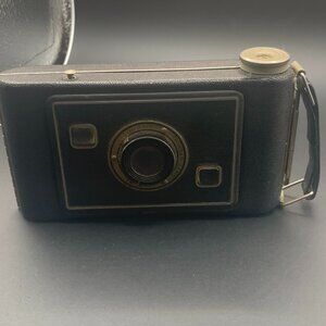 VINTAGE KODAK JIFFY SIX-20 SERIES II FOLDING CAMERA